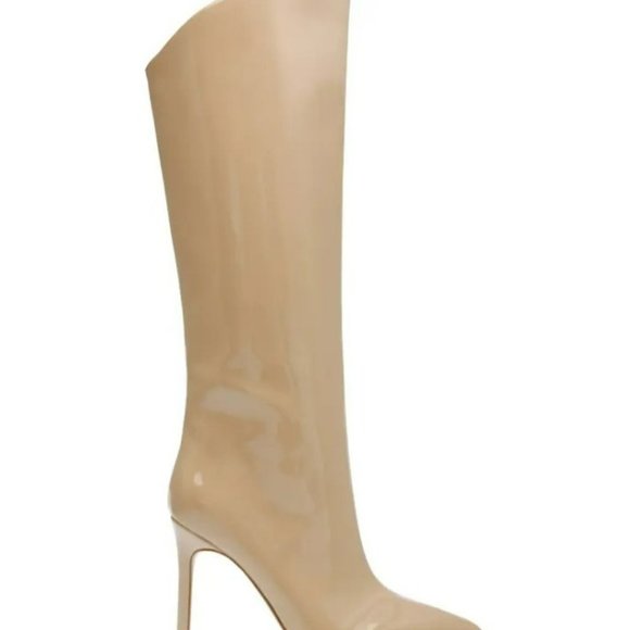 Sariana Nude - Picture 2 of 3